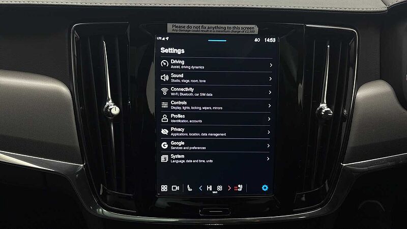 Volvo V90 Ultra, T8 AWD Plug-in hybrid, Electric/Petrol, Dark