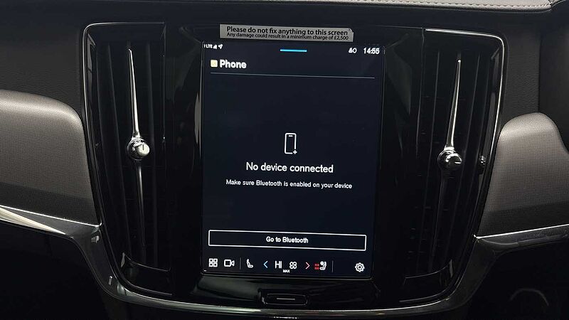 Volvo V90 Ultra, T8 AWD Plug-in hybrid, Electric/Petrol, Dark