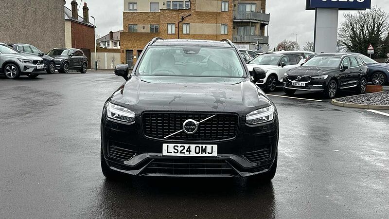 Volvo XC90 Recharge Ultimate, T8 AWD Plug-in hybrid, Electric/Petrol, Dark (GOOGLE)