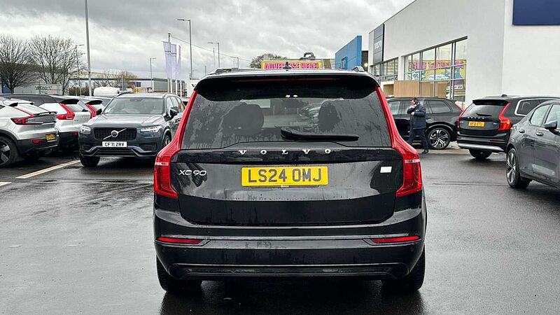 Volvo XC90 Recharge Ultimate, T8 AWD Plug-in hybrid, Electric/Petrol, Dark (GOOGLE)