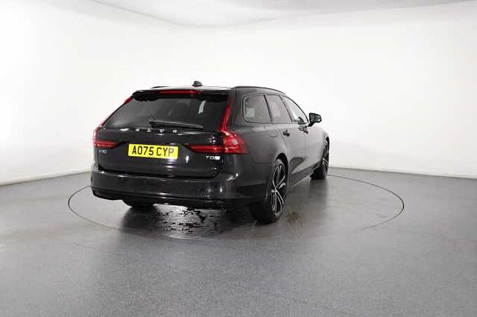 Volvo V90 Ultra, T8 AWD Plug-in hybrid, Electric/Petrol, Dark