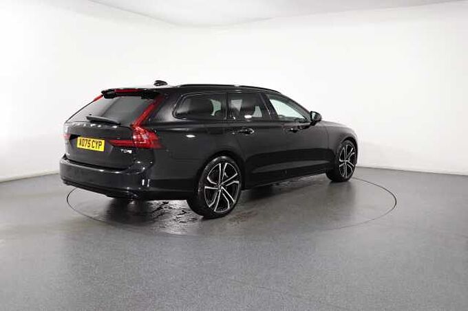 Volvo V90 Ultra, T8 AWD Plug-in hybrid, Electric/Petrol, Dark
