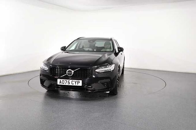 Volvo V90 Ultra, T8 AWD Plug-in hybrid, Electric/Petrol, Dark