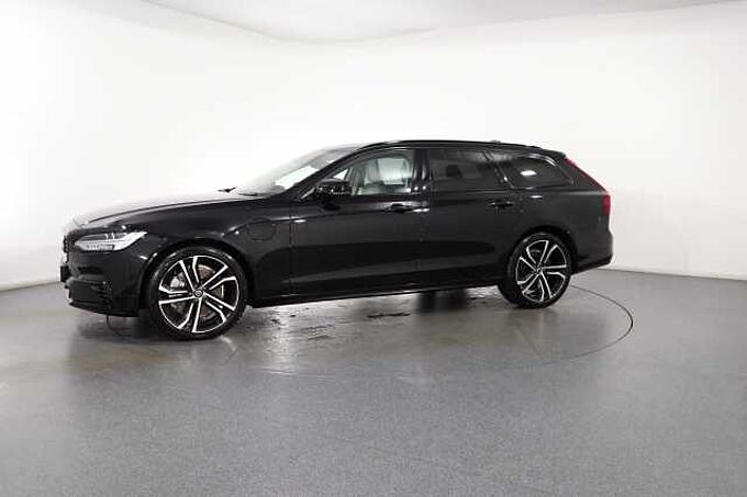 Volvo V90 Ultra, T8 AWD Plug-in hybrid, Electric/Petrol, Dark