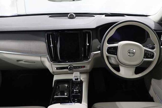 Volvo V90 Ultra, T8 AWD Plug-in hybrid, Electric/Petrol, Dark