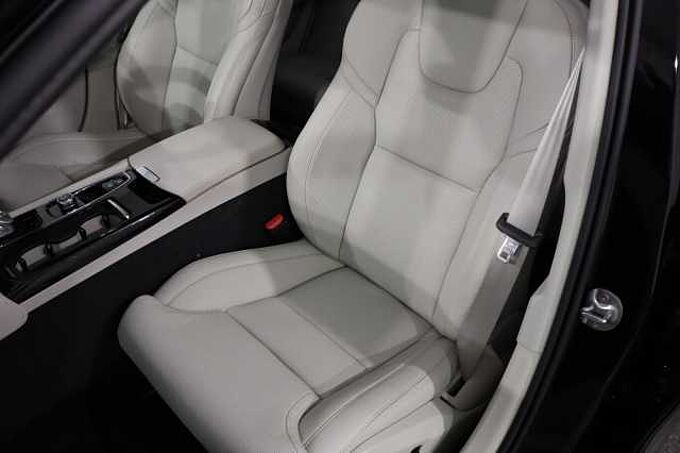 Volvo V90 Ultra, T8 AWD Plug-in hybrid, Electric/Petrol, Dark