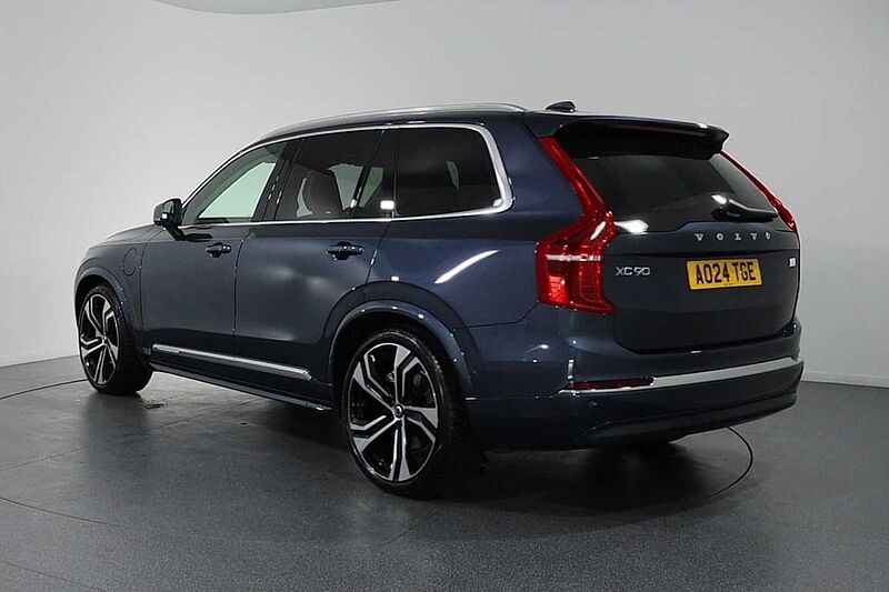 Volvo XC90 Recharge Ultimate, T8 AWD Plug-in hybrid, Electric/Petrol, Bright, 7 seats