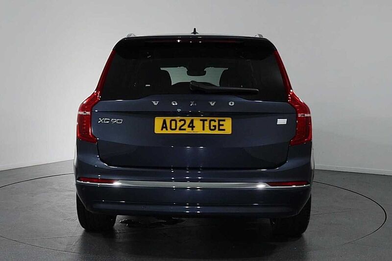 Volvo XC90 Recharge Ultimate, T8 AWD Plug-in hybrid, Electric/Petrol, Bright, 7 seats