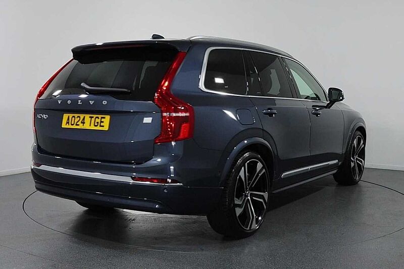 Volvo XC90 Recharge Ultimate, T8 AWD Plug-in hybrid, Electric/Petrol, Bright, 7 seats