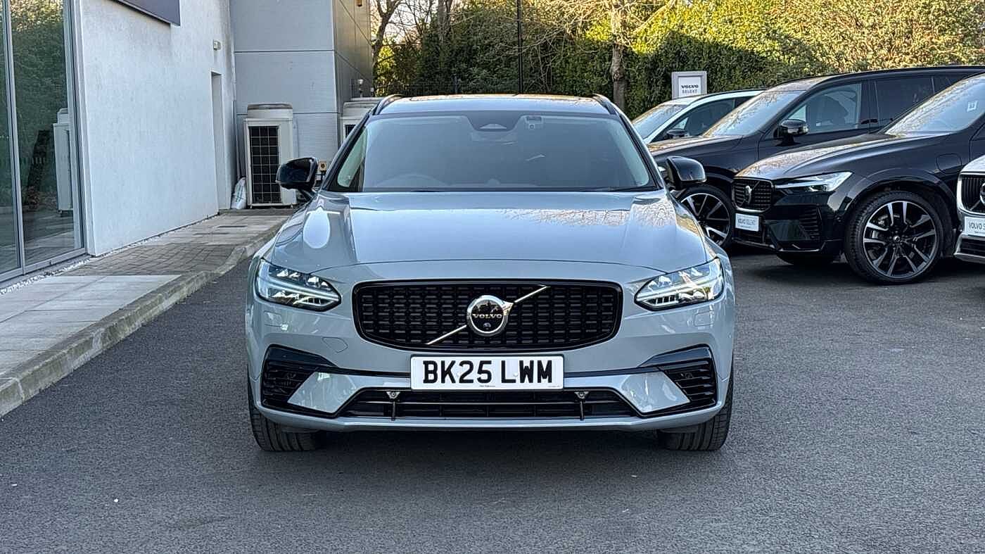 Volvo V90 Ultra, T8 AWD Plug-in hybrid, Electric/Petrol, Dark