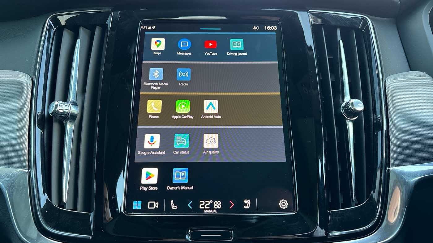 Volvo V90 Ultra, T8 AWD Plug-in hybrid, Electric/Petrol, Dark