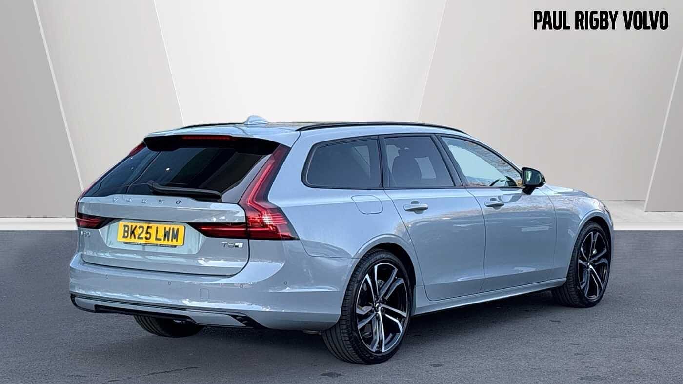 Volvo V90 Ultra, T8 AWD Plug-in hybrid, Electric/Petrol, Dark