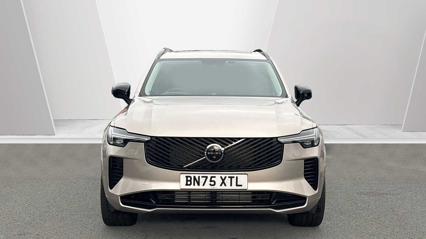 Volvo XC90 Ultra, T8 AWD Plug-in hybrid, Electric/Petrol, Dark, 7 Seats