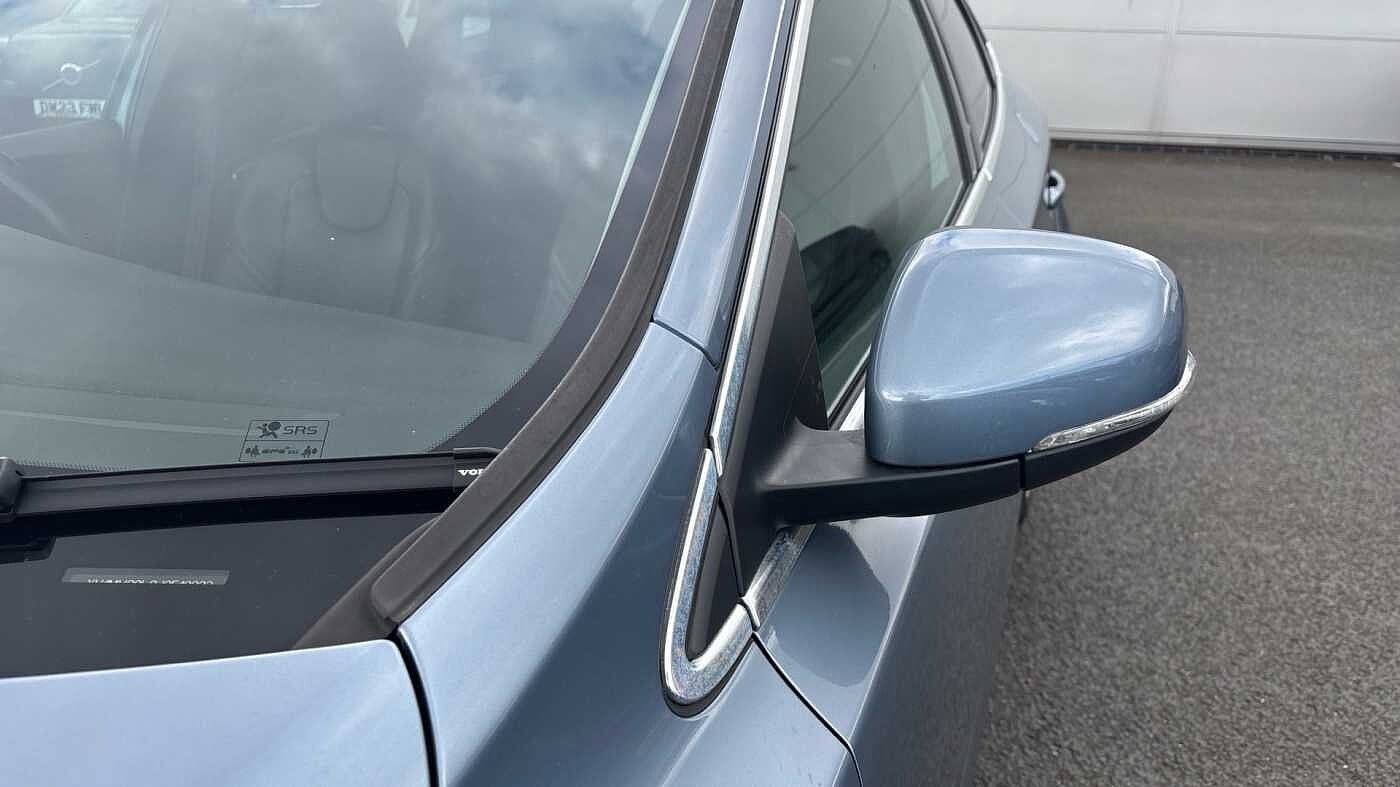 Volvo V40 T3 Inscription Automatic