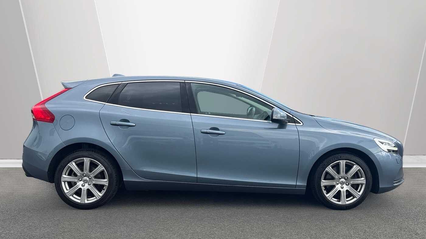 Volvo V40 T3 Inscription Automatic