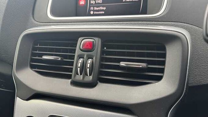 Volvo V40 T3 Inscription Automatic