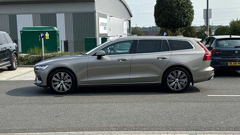 Volvo V60 Inscription, B5 mild hybrid