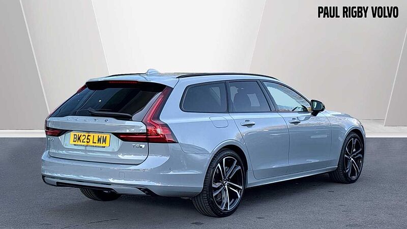 Volvo V90 Ultra, T8 AWD Plug-in hybrid, Electric/Petrol, Dark