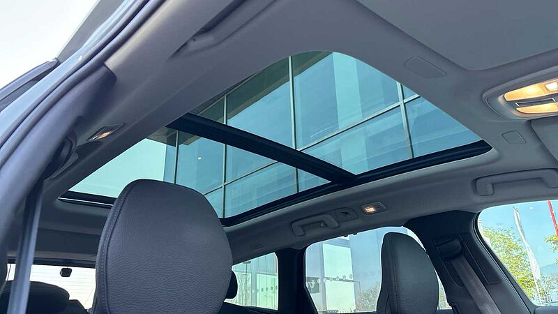 Volvo V90 Ultra, T8 AWD Plug-in hybrid, Electric/Petrol, Dark