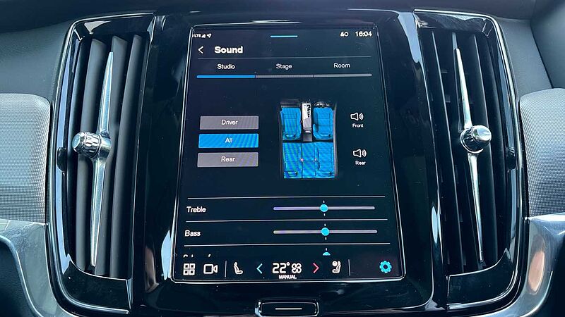 Volvo V90 Ultra, T8 AWD Plug-in hybrid, Electric/Petrol, Dark