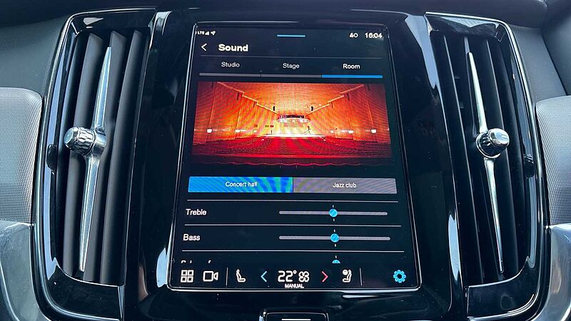 Volvo V90 Ultra, T8 AWD Plug-in hybrid, Electric/Petrol, Dark