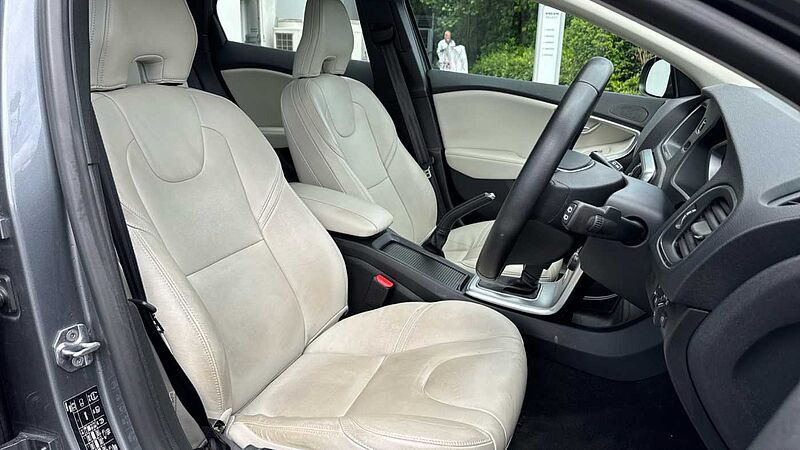 Volvo V40 T3 Inscription Automatic