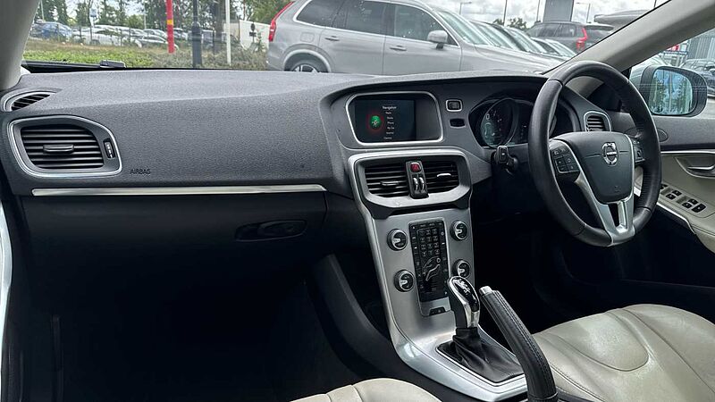 Volvo V40 T3 Inscription Automatic