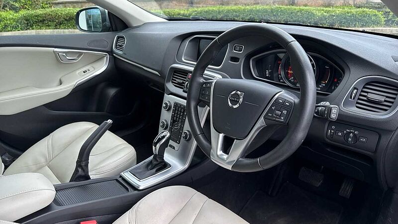 Volvo V40 T3 Inscription Automatic