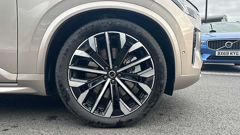 Volvo XC90 Ultra, T8 AWD Plug-in hybrid, Electric/Petrol, Dark, 7 Seats