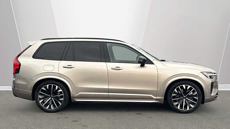 Volvo XC90 Ultra, T8 AWD Plug-in hybrid, Electric/Petrol, Dark, 7 Seats