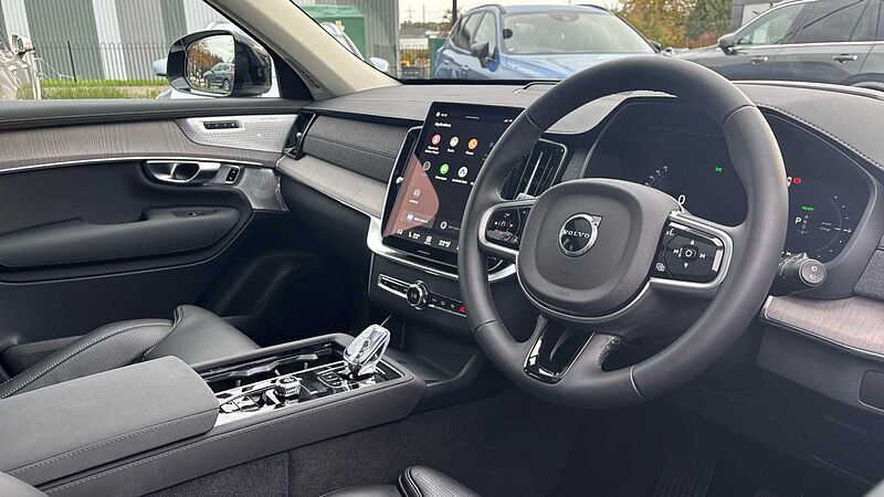 Volvo XC90 Ultra, T8 AWD Plug-in hybrid, Electric/Petrol, Dark, 7 Seats