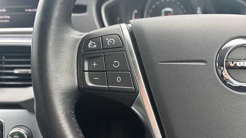 Volvo V40 T3 Inscription Automatic