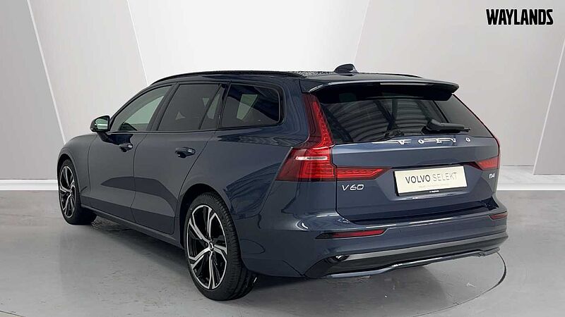 Volvo V60 Plus, B4 Mild hybrid, Petrol, Dark