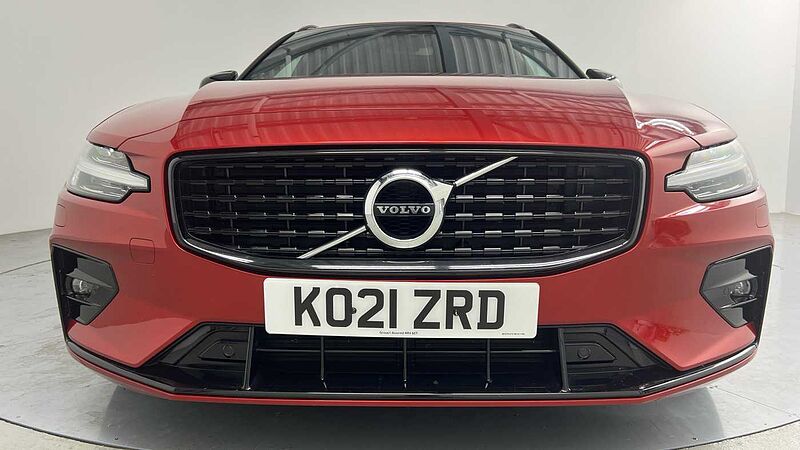 Volvo V60 R-Design, B6 AWD mild hybrid (Towbar, Heated Screen, Memory Seats)