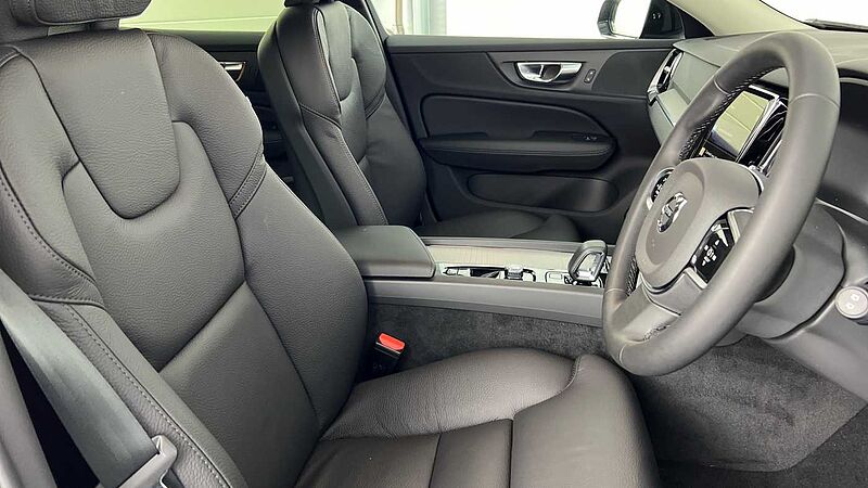 Volvo V60 Plus, B4 Mild hybrid, Petrol, Dark (Tinted Rear Windows)