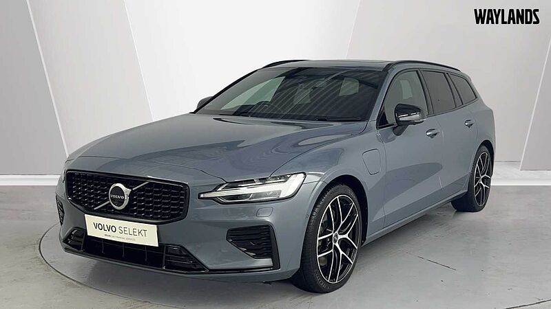 Volvo V60 Recharge Ultimate, T8 AWD plug-in hybrid, Electric/Petrol, Dark