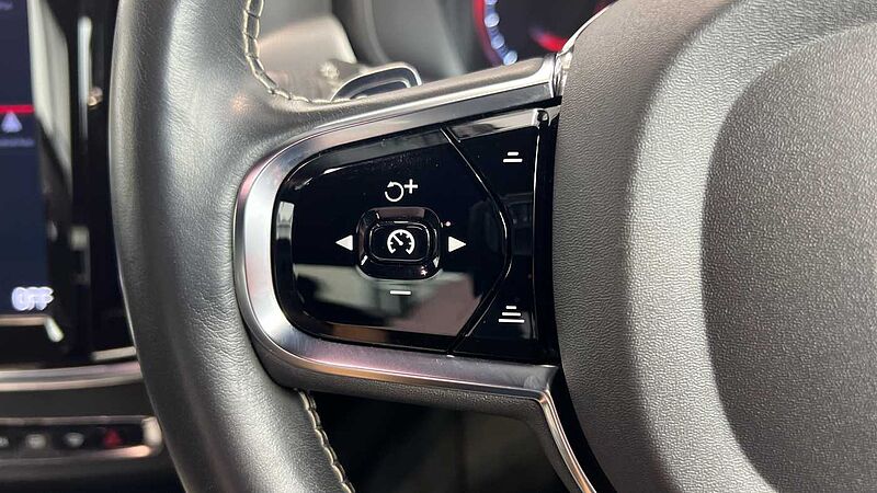 Volvo S90 T4 R-Design Plus Automatic (HUD , Adaptive Cruise Control)