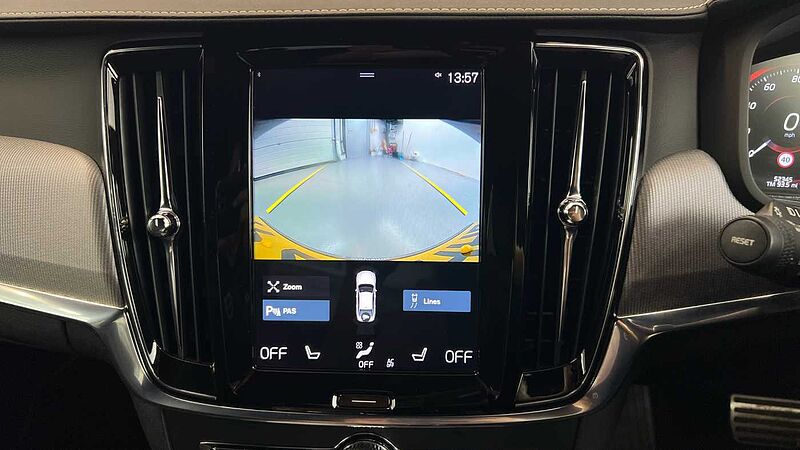 Volvo S90 T4 R-Design Plus Automatic (HUD , Adaptive Cruise Control)