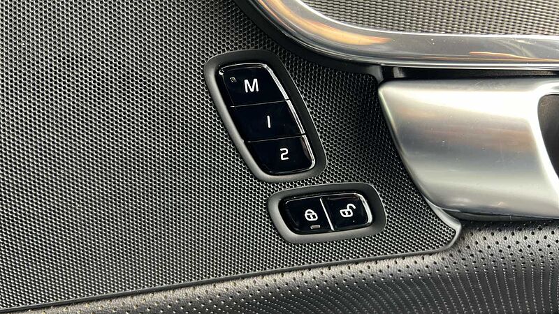 Volvo S90 T4 R-Design Plus Automatic (HUD , Adaptive Cruise Control)