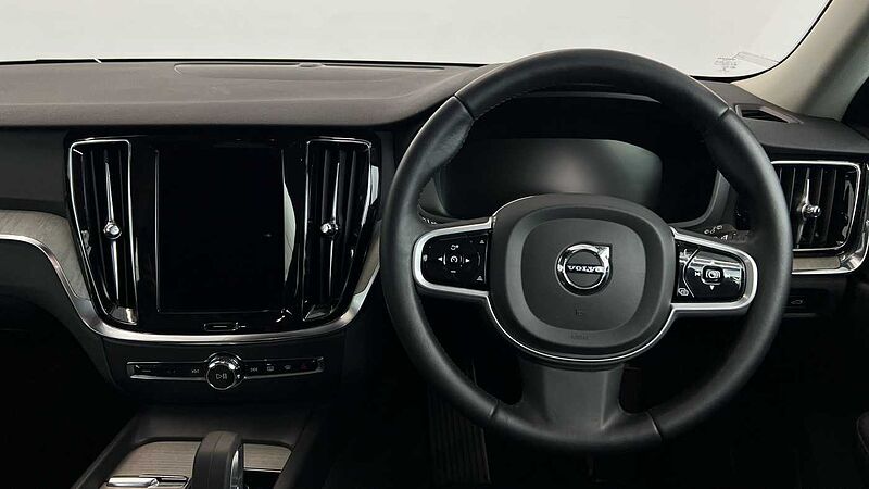 Volvo V60 Cross Country Country, B5 AWD mild hybrid (Rear Parking Camera, Heated Seats)