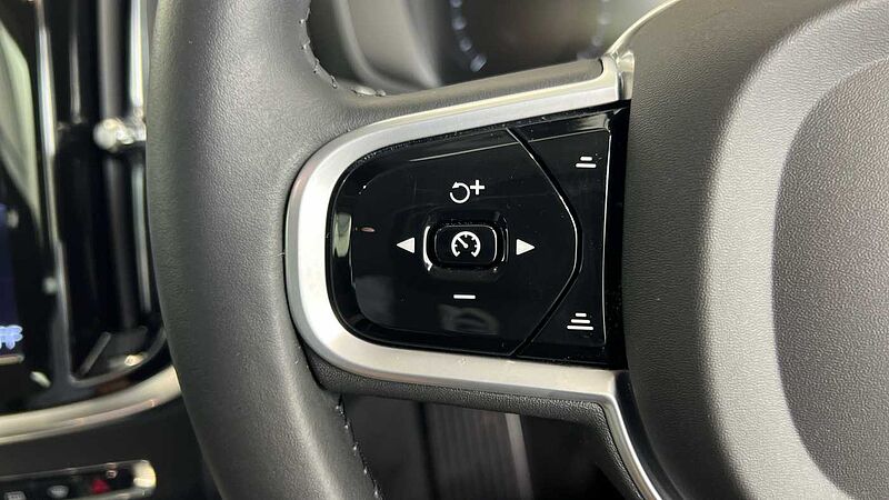 Volvo V60 Cross Country Country, B5 AWD mild hybrid (Rear Parking Camera, Heated Seats)