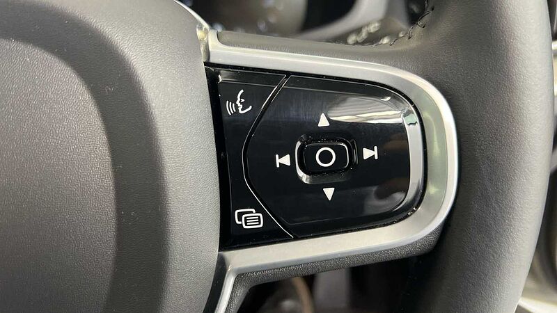 Volvo V60 Cross Country Country, B5 AWD mild hybrid (Rear Parking Camera, Heated Seats)