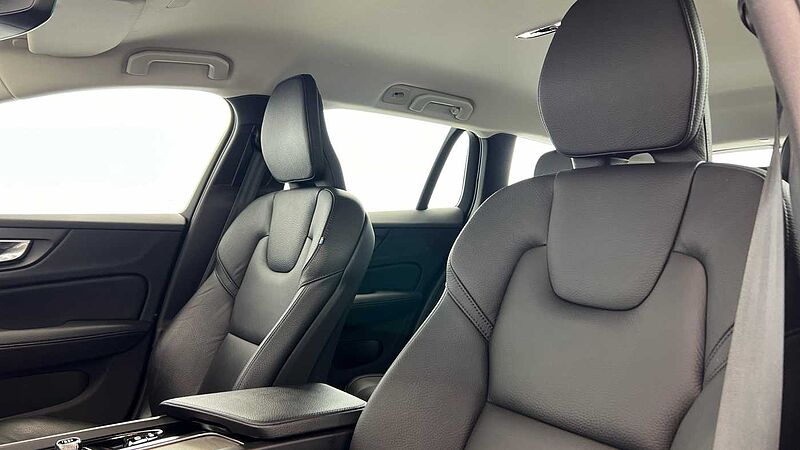 Volvo V60 Cross Country Country, B5 AWD mild hybrid (Rear Parking Camera, Heated Seats)