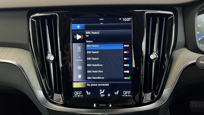 Volvo V60 Cross Country Country, B5 AWD mild hybrid (Rear Parking Camera, Heated Seats)