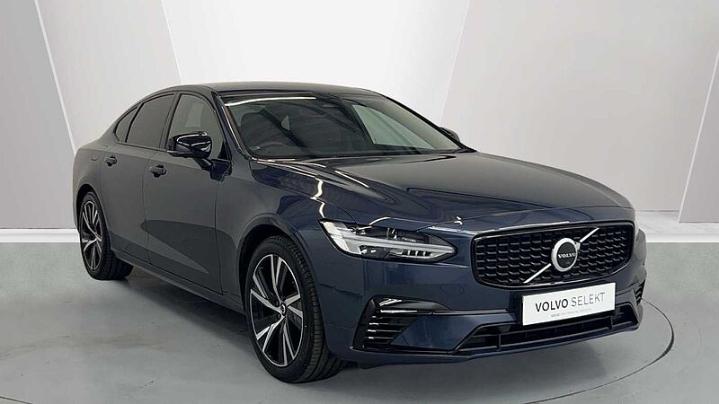 Volvo S90 Recharge Plus, T8 AWD plug-in hybrid, Electric/Petrol, Dark