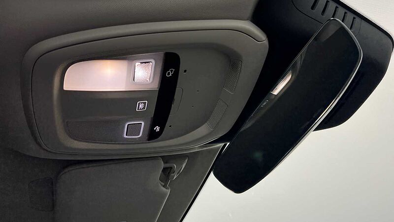 Volvo S90 Recharge Plus, T8 AWD plug-in hybrid, Electric/Petrol, Dark