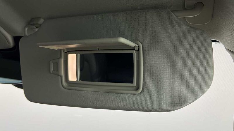 Volvo S90 Recharge Plus, T8 AWD plug-in hybrid, Electric/Petrol, Dark