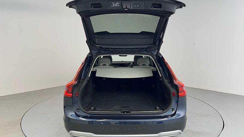 Volvo V90 Cross Country Ultimate, B6 AWD Mild hybrid, Petrol, Bright