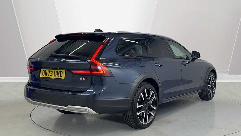 Volvo V90 Cross Country Ultimate, B6 AWD Mild hybrid, Petrol, Bright