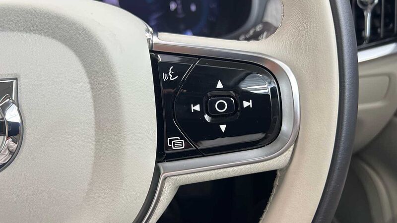 Volvo V90 Cross Country Ultimate, B6 AWD Mild hybrid, Petrol, Bright